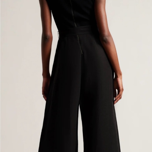 Ted Baker - Picture 3 of 3